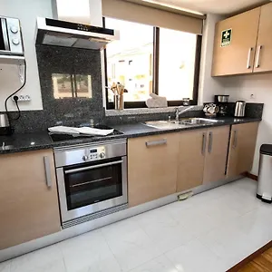 Luxury - T1 Vue Sur Piscine - Da Apartment