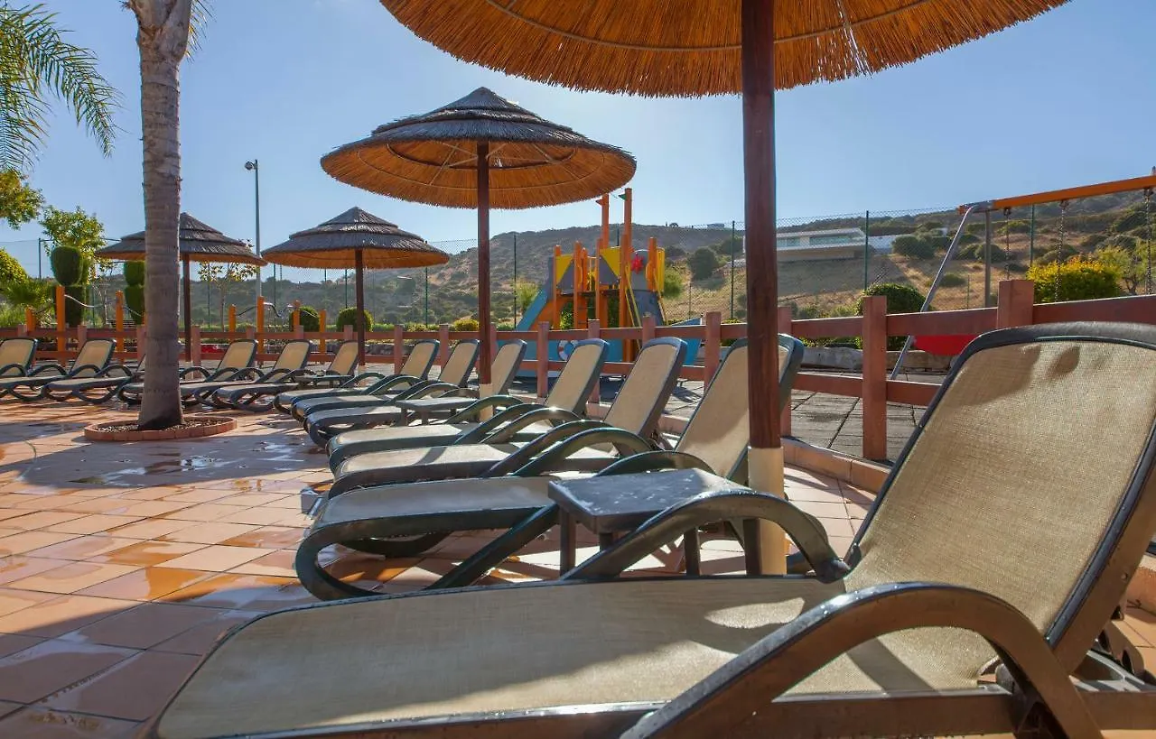 B27 - Luzbay 2 Bed Apartment