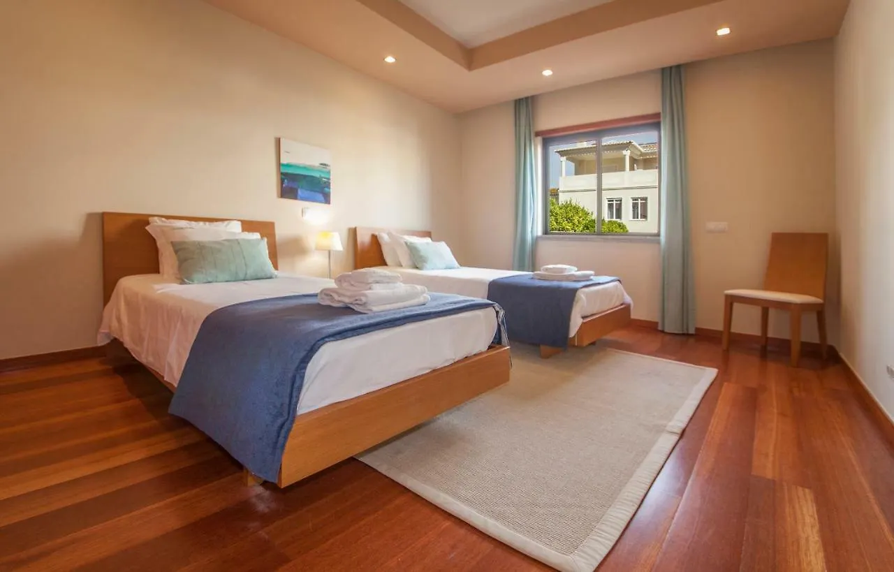 B27 - Luzbay 2 Bed Apartment Portugal