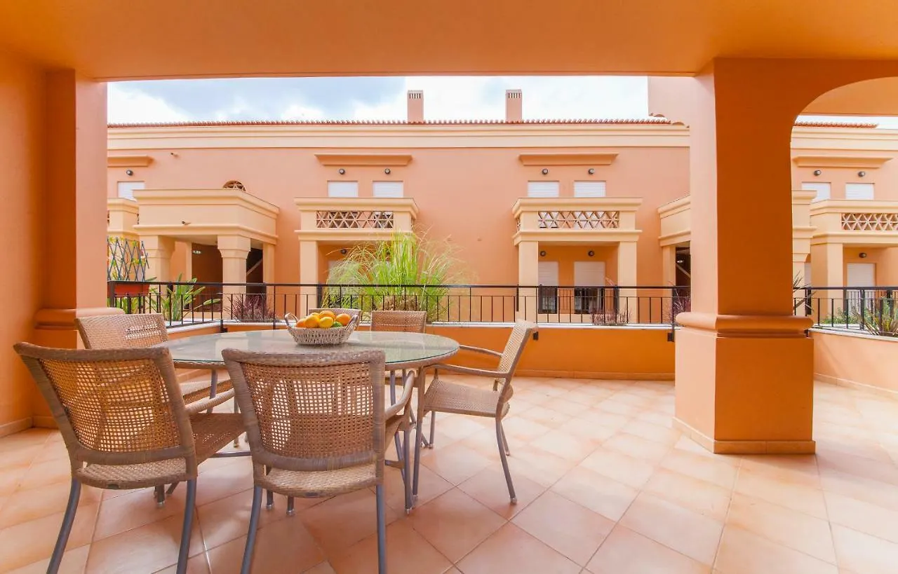 B27 - Luzbay 2 Bed Apartment