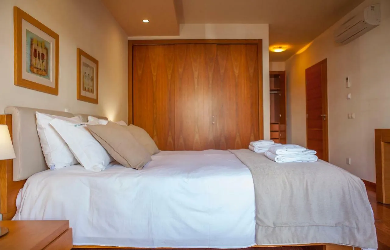 B27 - Luzbay 2 Bed Apartment